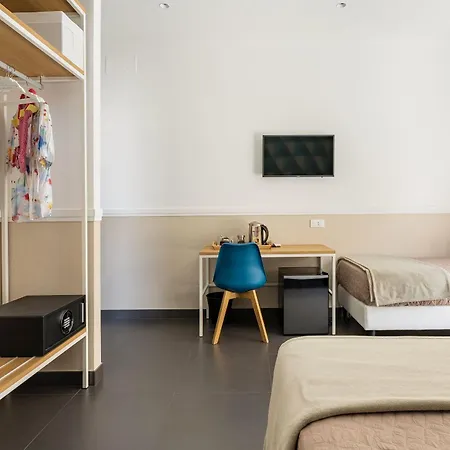 Konukevi Delle Rose 4*